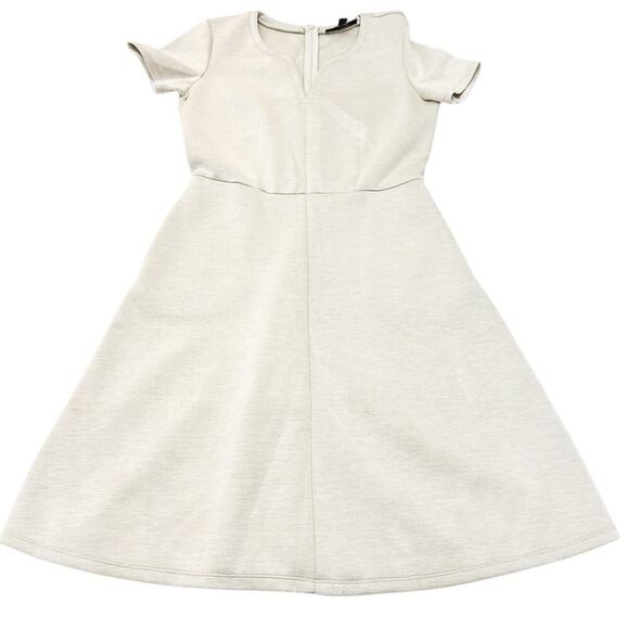 Max Mara Weekend Cream Flare Dress Short Sleeve Size M 100% Modal - Picture 1 of 6